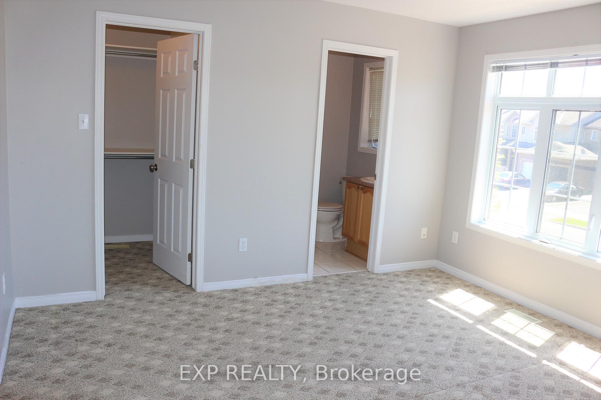 Photo 10 of 176 Colliston Crescent, Ottawa, Ridgemont — HOMEH