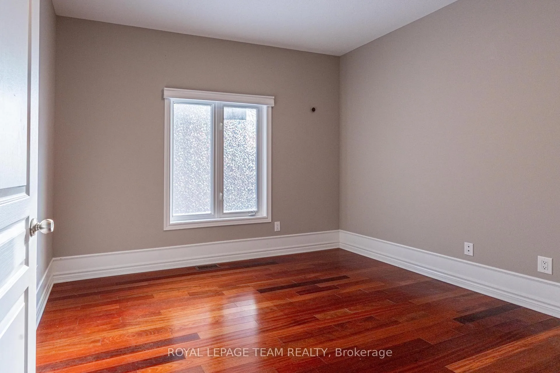 Photo 7 of 71 Cedar Valley Drive, Ottawa, Kanata - Emerald Meadows/Trailwest — HOMEH