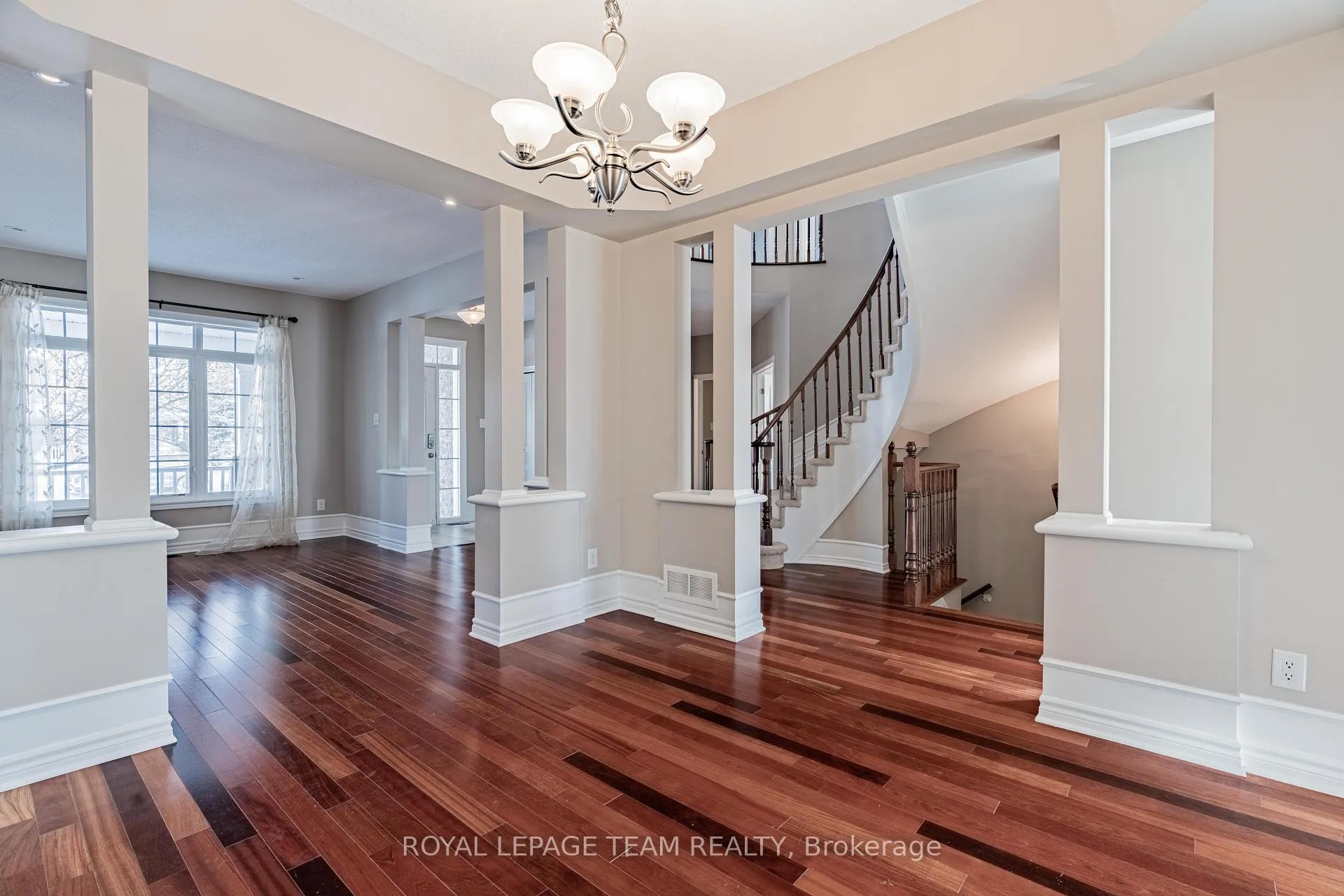 Photo 10 of 71 Cedar Valley Drive, Ottawa, Kanata - Emerald Meadows/Trailwest — HOMEH