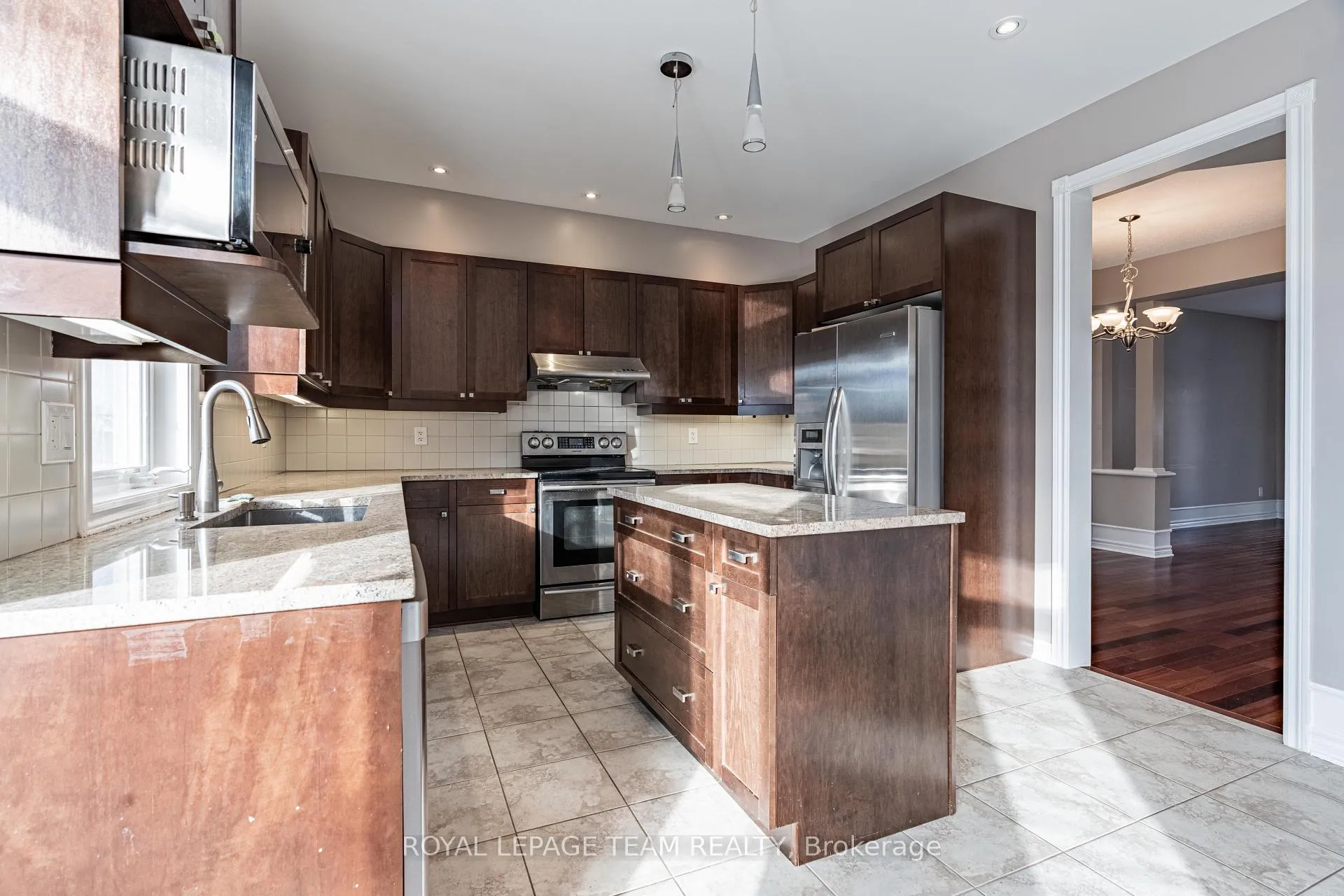 Photo 15 of 71 Cedar Valley Drive, Ottawa, Kanata - Emerald Meadows/Trailwest — HOMEH