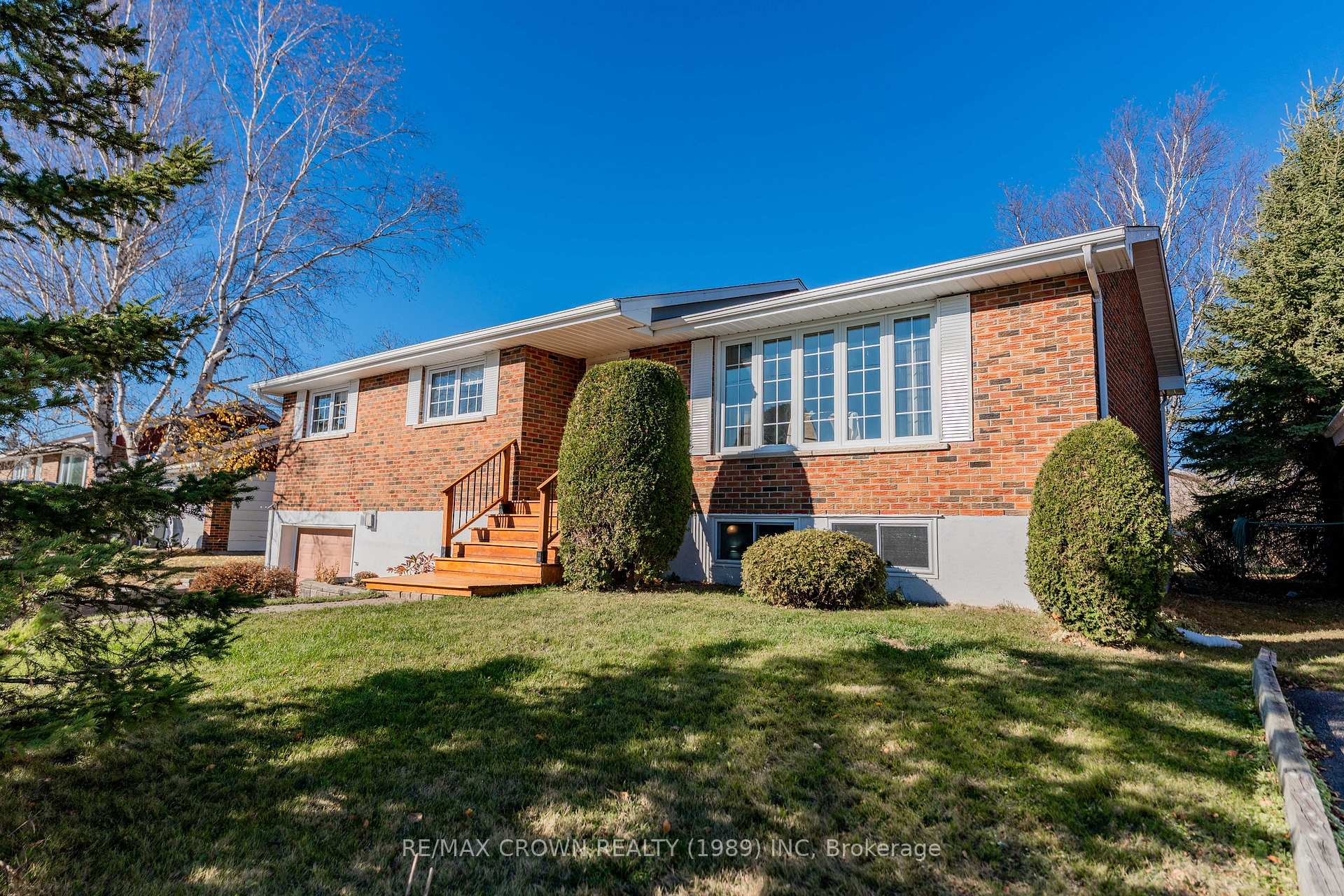 Photo 3 of 9 Kimberly Drive, Kapuskasing — HOMEH