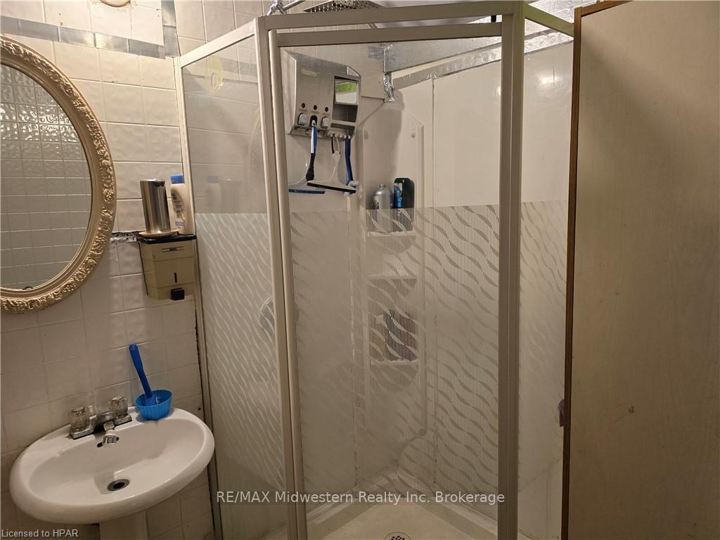Photo 9 of 2054 Victoria St, Howick — HOMEH
