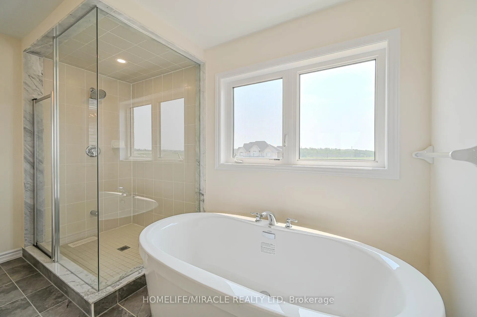Photo 28 of 1155 Cole Street, Innisfil, Rural Innisfil — HOMEH