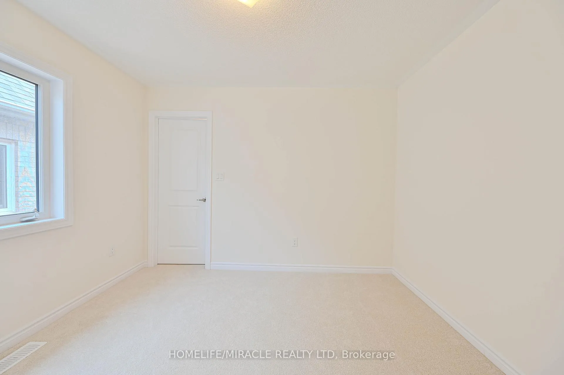Photo 42 of 1155 Cole Street, Innisfil, Rural Innisfil — HOMEH