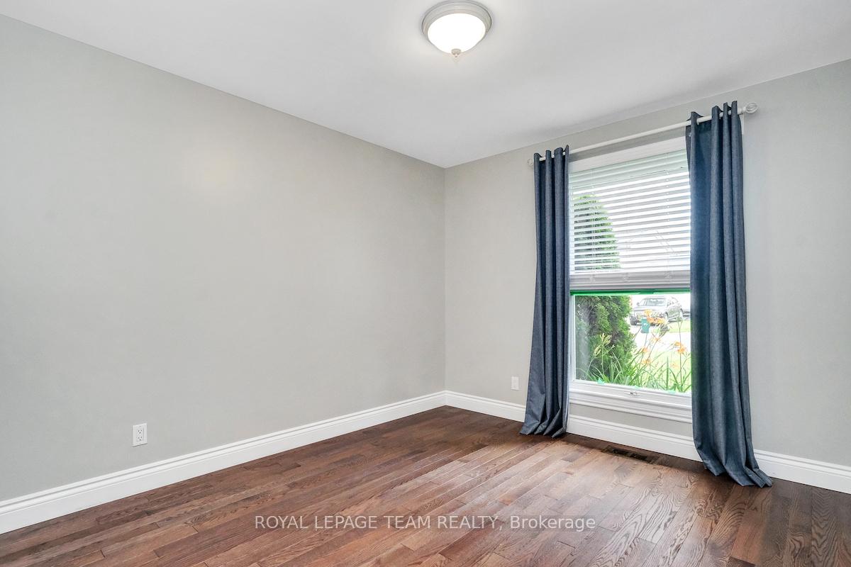Photo 31 of 176 Bourbon Street, Ottawa, Hunt Club/Western Community — HOMEH