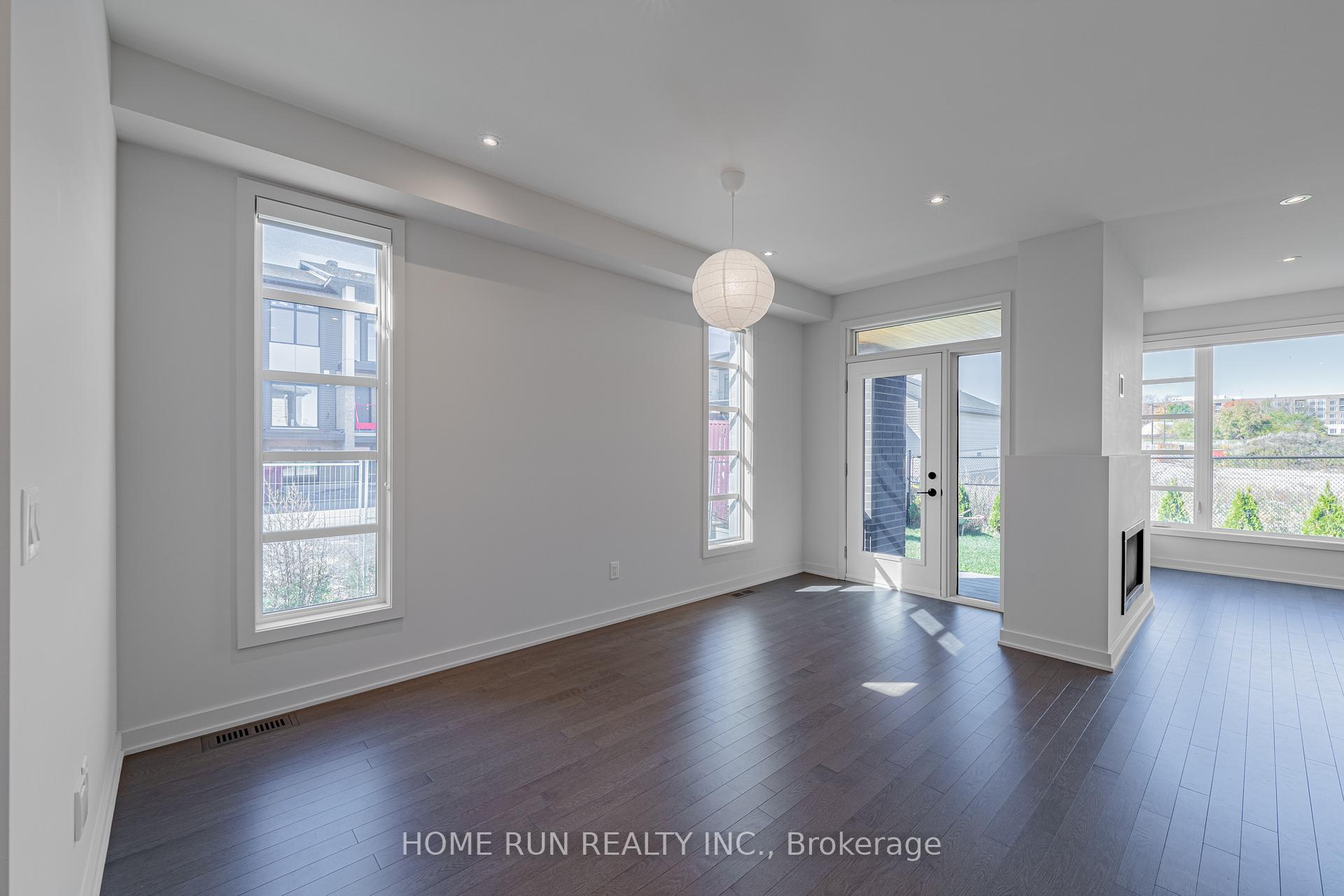 Photo 15 of 115 Longworth Avenue, Ottawa, Leitrim — HOMEH