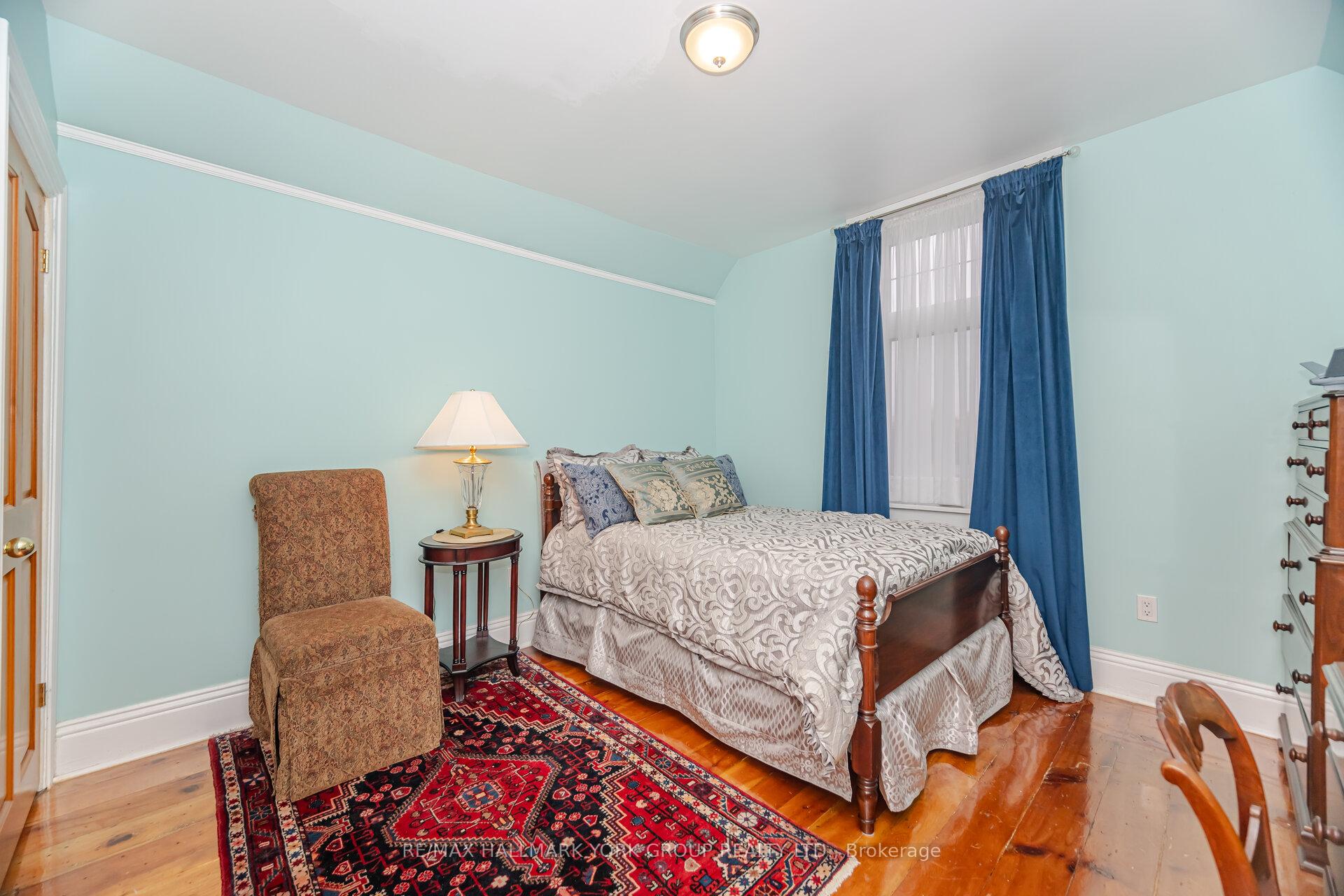 Photo 23 of 6 Church Street, King, Schomberg — HOMEH