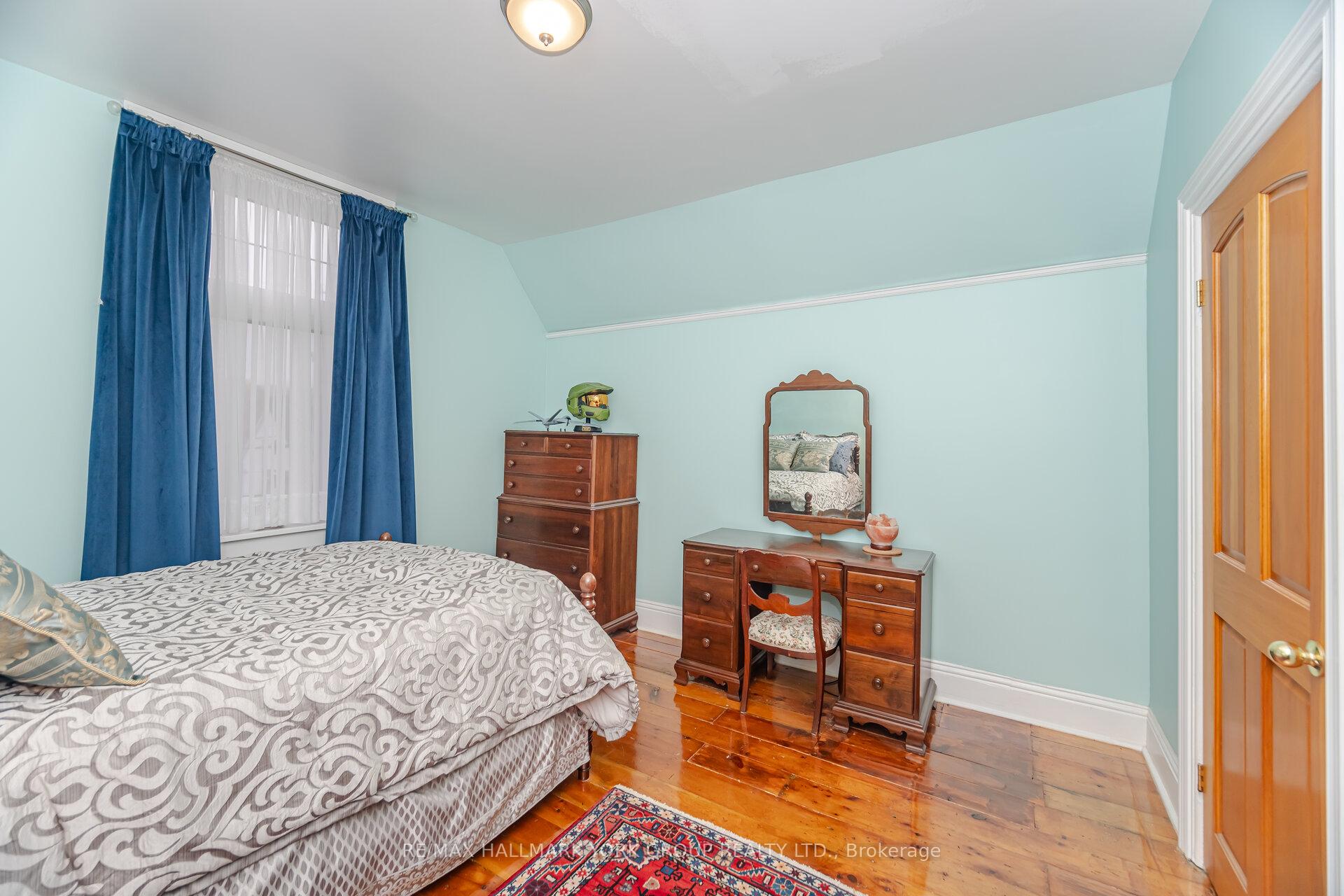 Photo 24 of 6 Church Street, King, Schomberg — HOMEH