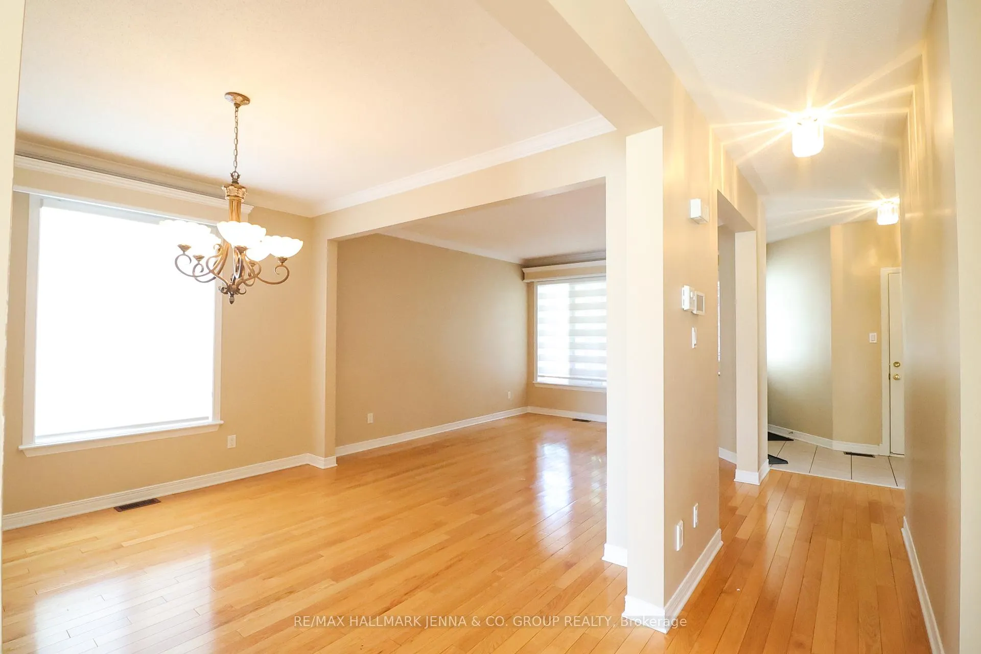 Photo 6 of 6 Bellingham Place, Ottawa, Hunt Club Park/Greenboro — HOMEH