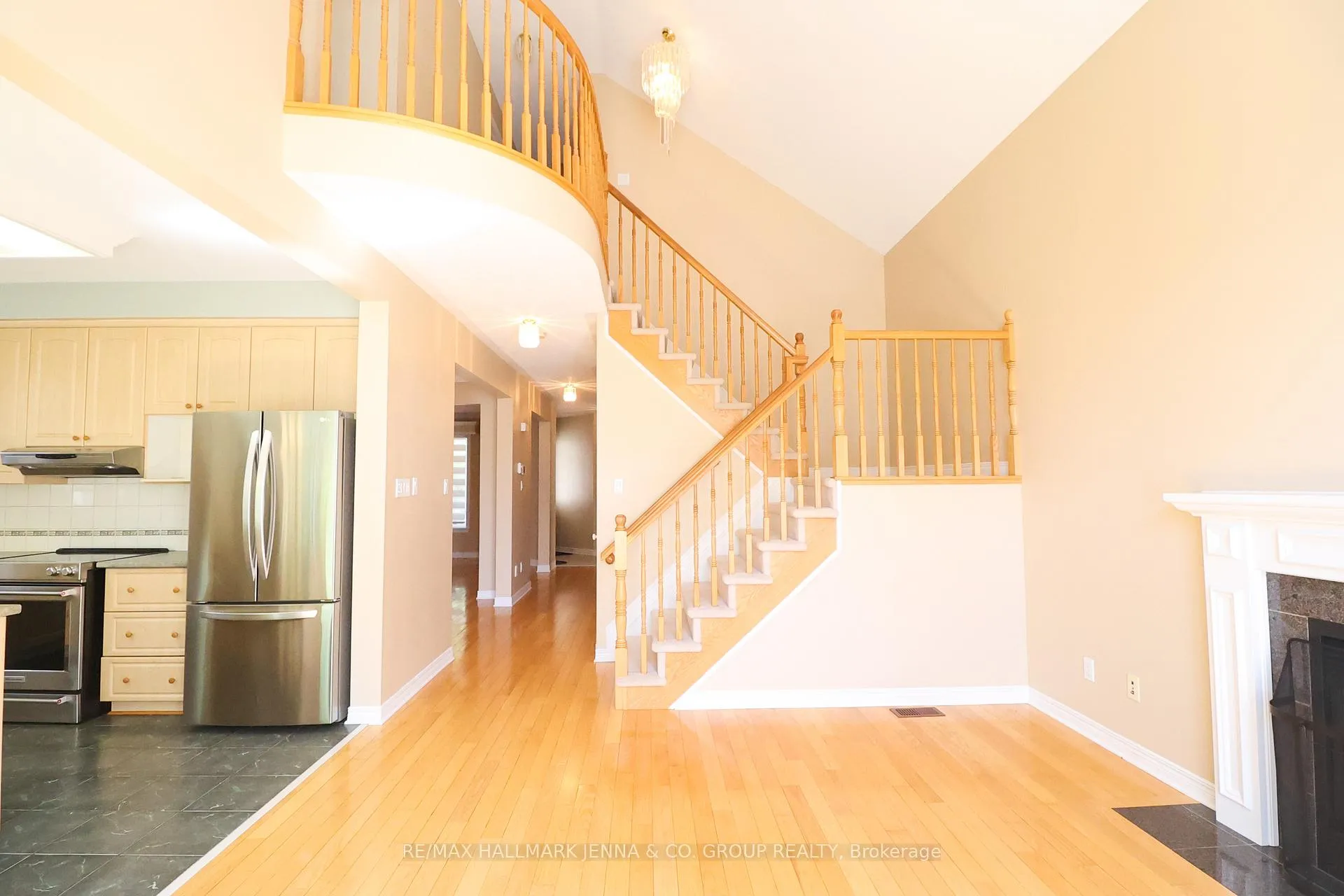 Photo 10 of 6 Bellingham Place, Ottawa, Hunt Club Park/Greenboro — HOMEH