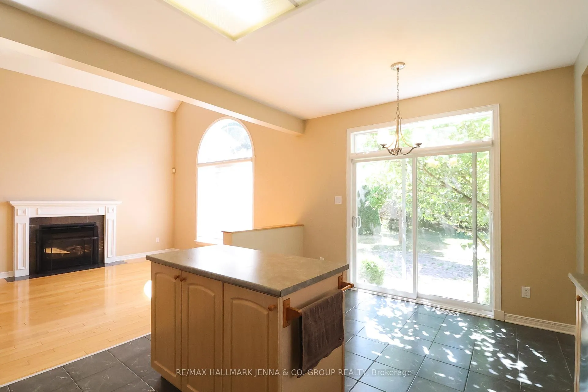 Photo 17 of 6 Bellingham Place, Ottawa, Hunt Club Park/Greenboro — HOMEH