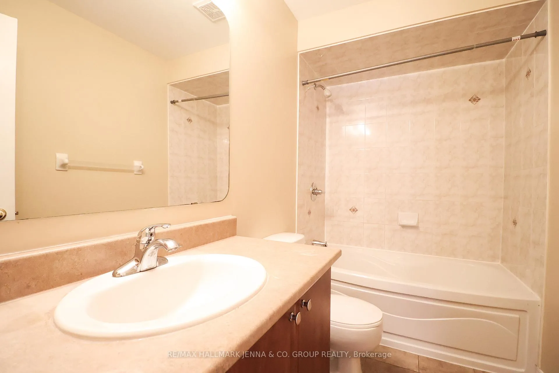Photo 30 of 6 Bellingham Place, Ottawa, Hunt Club Park/Greenboro — HOMEH