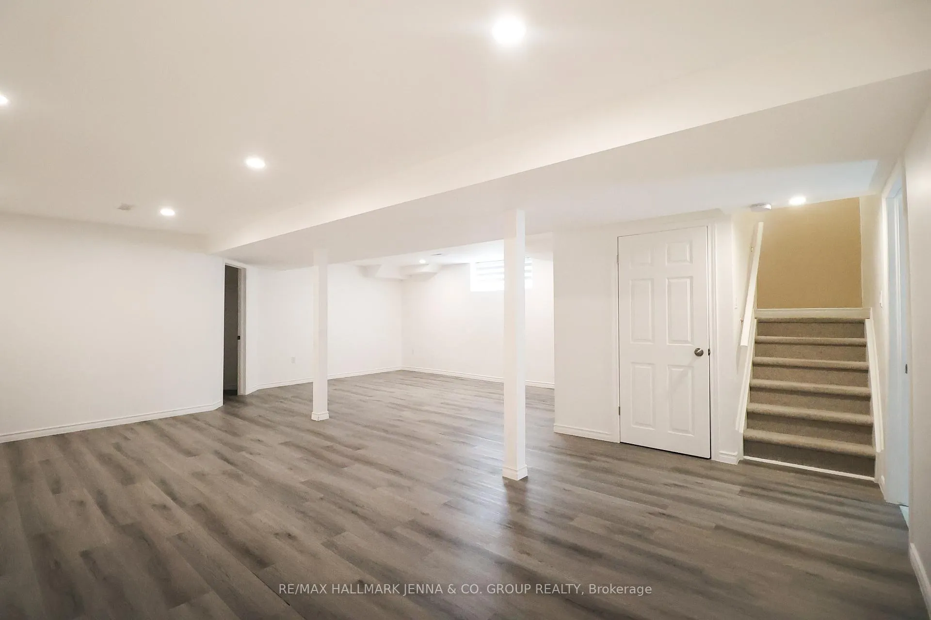 Photo 33 of 6 Bellingham Place, Ottawa, Hunt Club Park/Greenboro — HOMEH
