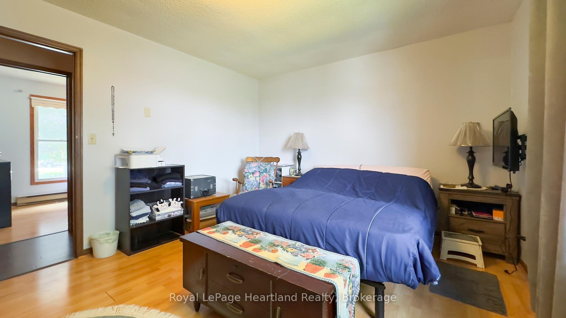 Photo 20 of 1 Alexander Street, Huron East, Seaforth — HOMEH