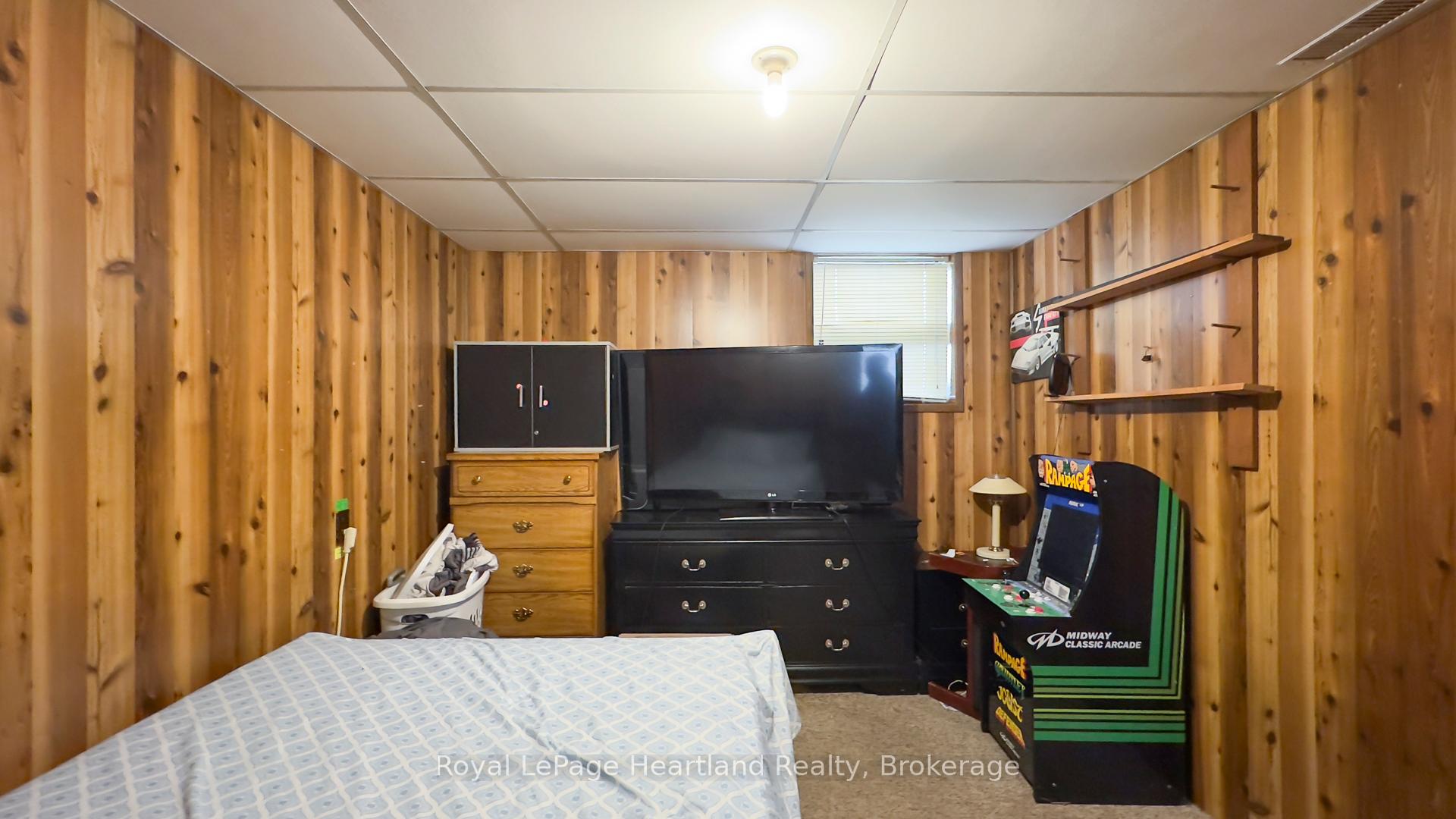 Photo 29 of 1 Alexander Street, Huron East, Seaforth — HOMEH