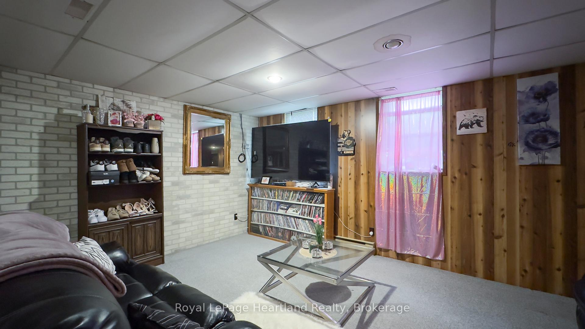 Photo 31 of 1 Alexander Street, Huron East, Seaforth — HOMEH
