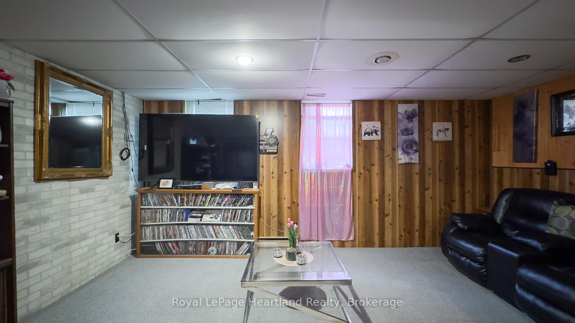Photo 32 of 1 Alexander Street, Huron East, Seaforth — HOMEH