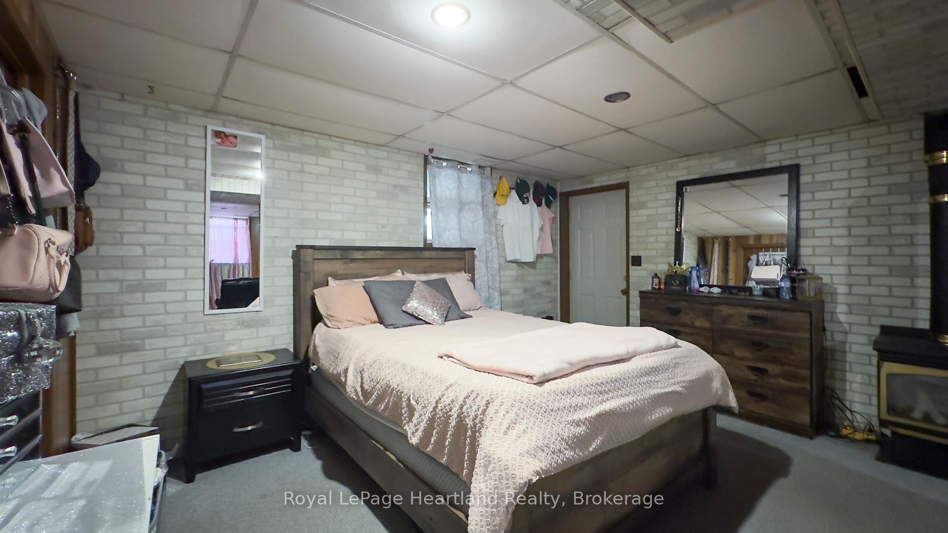 Photo 33 of 1 Alexander Street, Huron East, Seaforth — HOMEH
