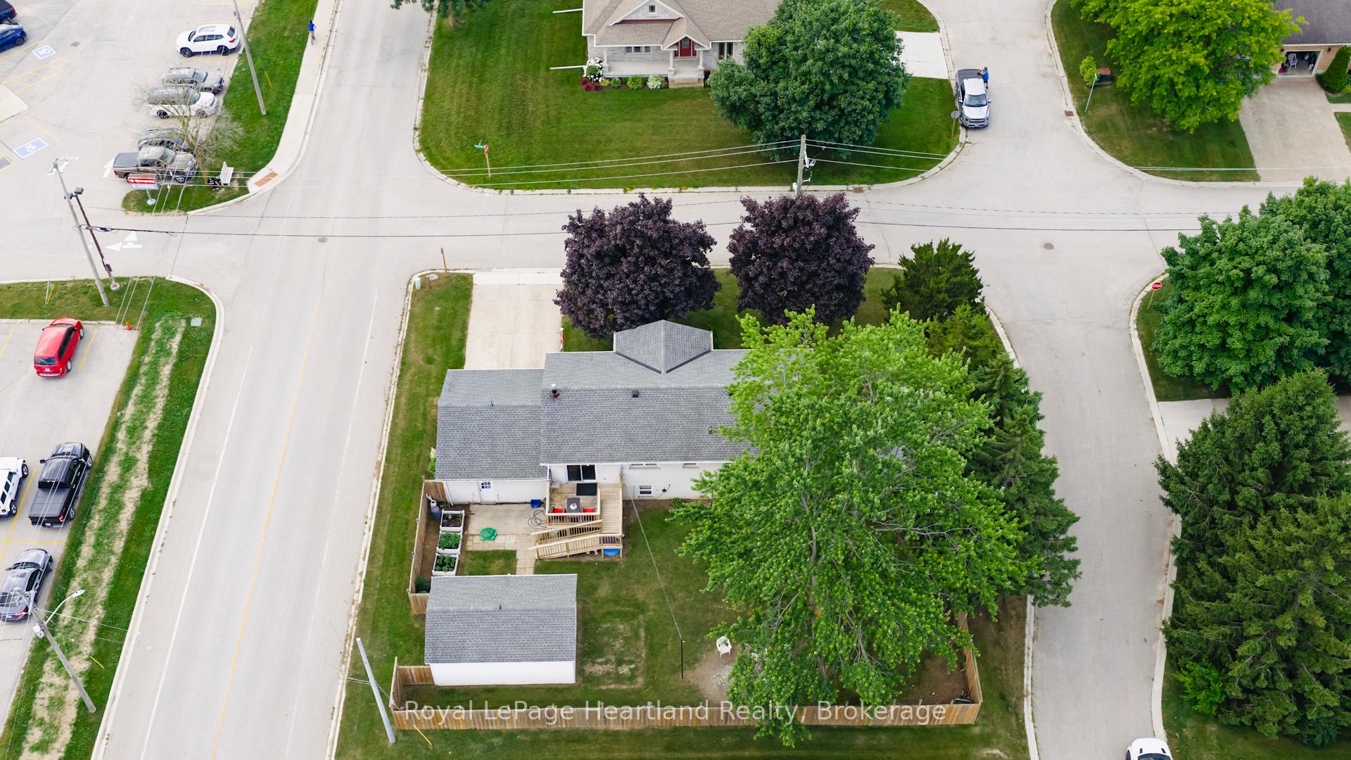Photo 36 of 1 Alexander Street, Huron East, Seaforth — HOMEH