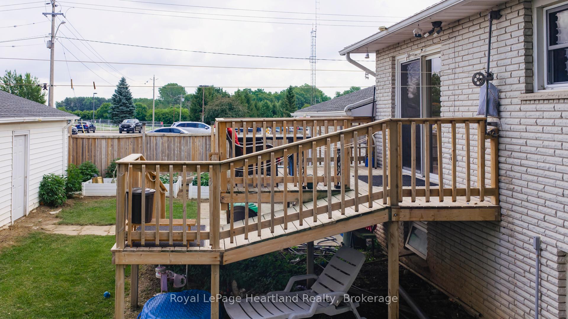 Photo 41 of 1 Alexander Street, Huron East, Seaforth — HOMEH