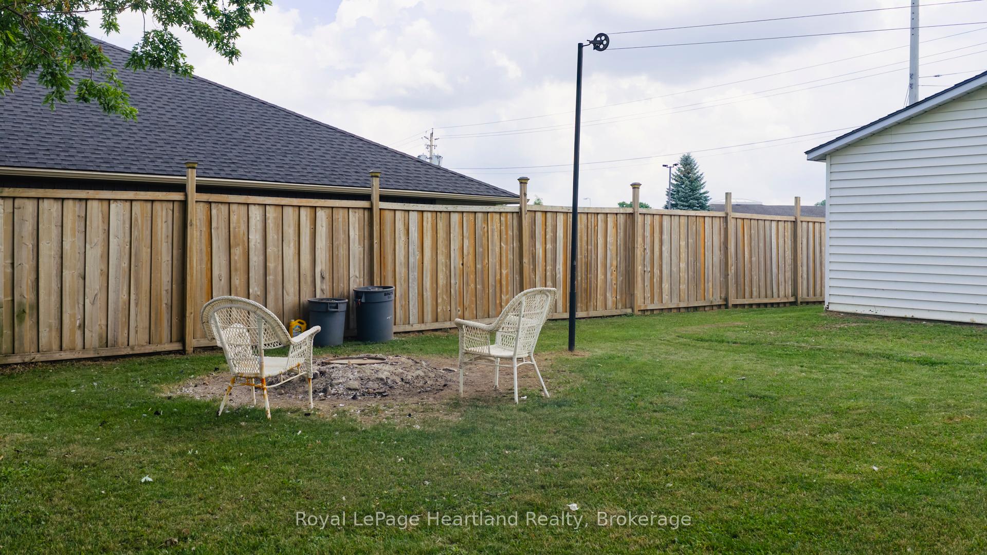 Photo 42 of 1 Alexander Street, Huron East, Seaforth — HOMEH