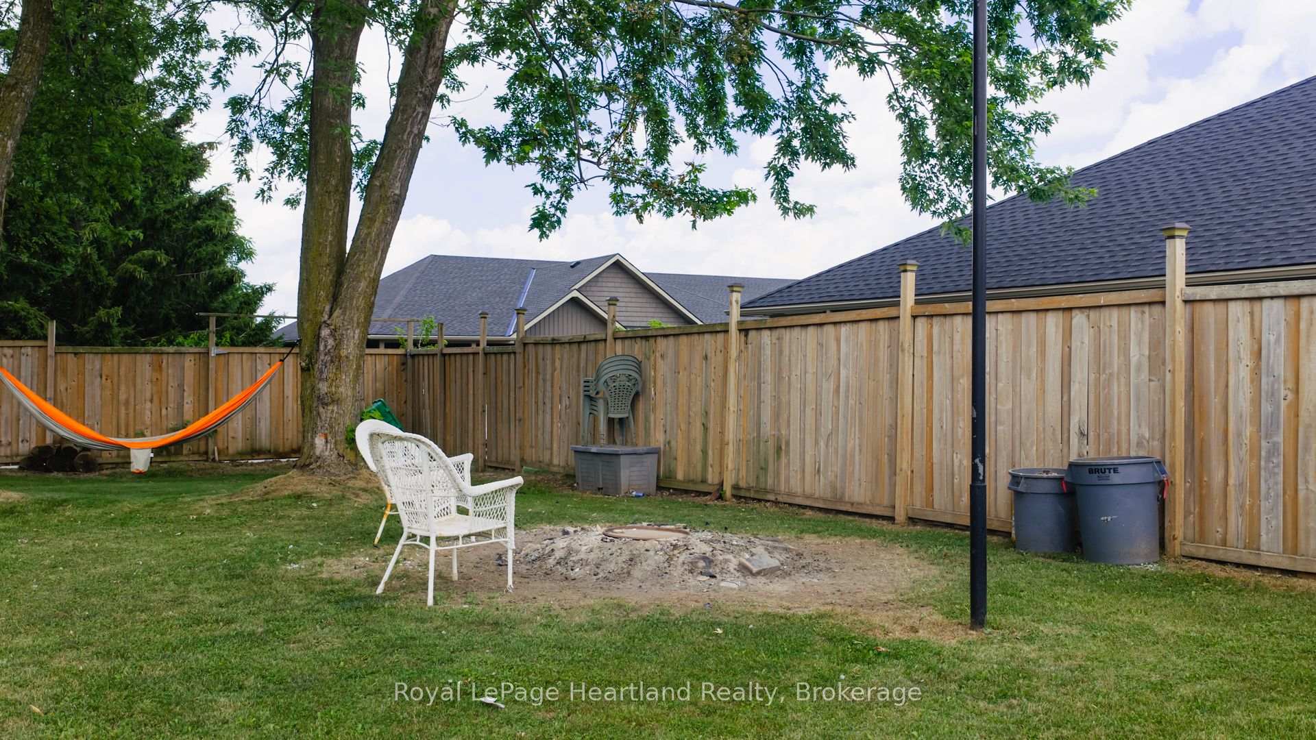 Photo 44 of 1 Alexander Street, Huron East, Seaforth — HOMEH