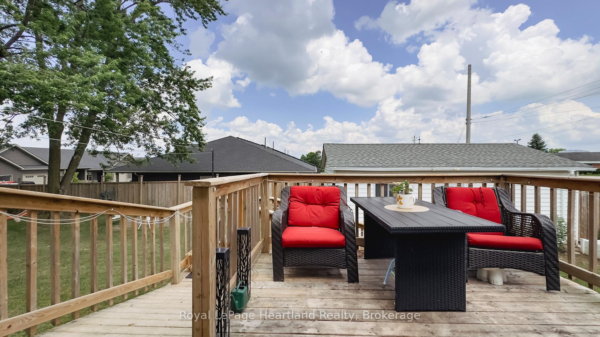 Photo 47 of 1 Alexander Street, Huron East, Seaforth — HOMEH