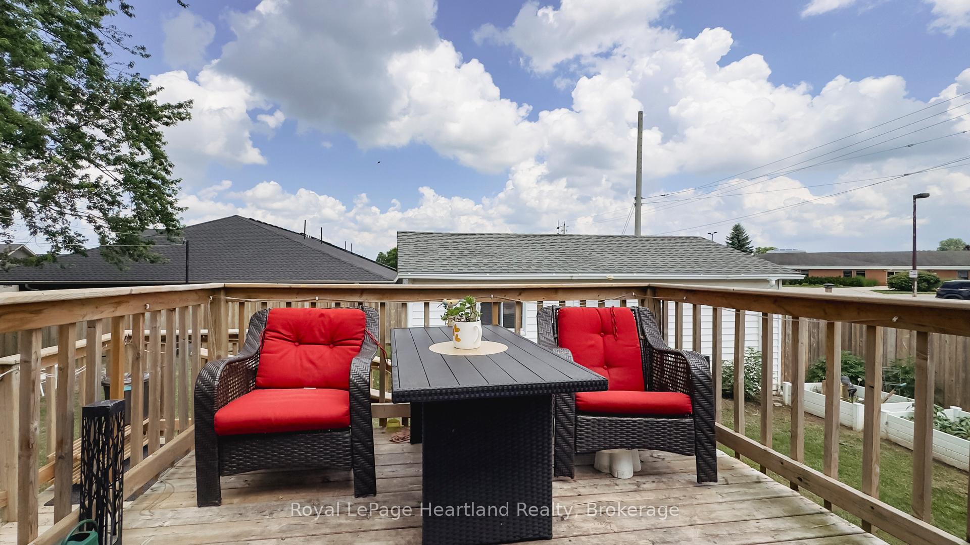 Photo 48 of 1 Alexander Street, Huron East, Seaforth — HOMEH