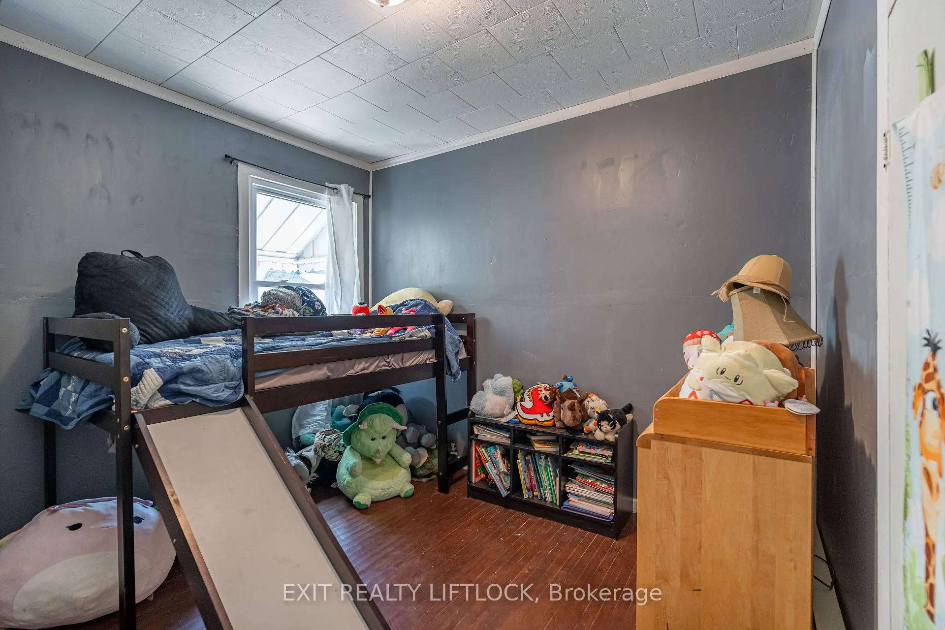 Photo 20 of 720 New Romaine Street, Peterborough, Otonabee Ward 1 — HOMEH