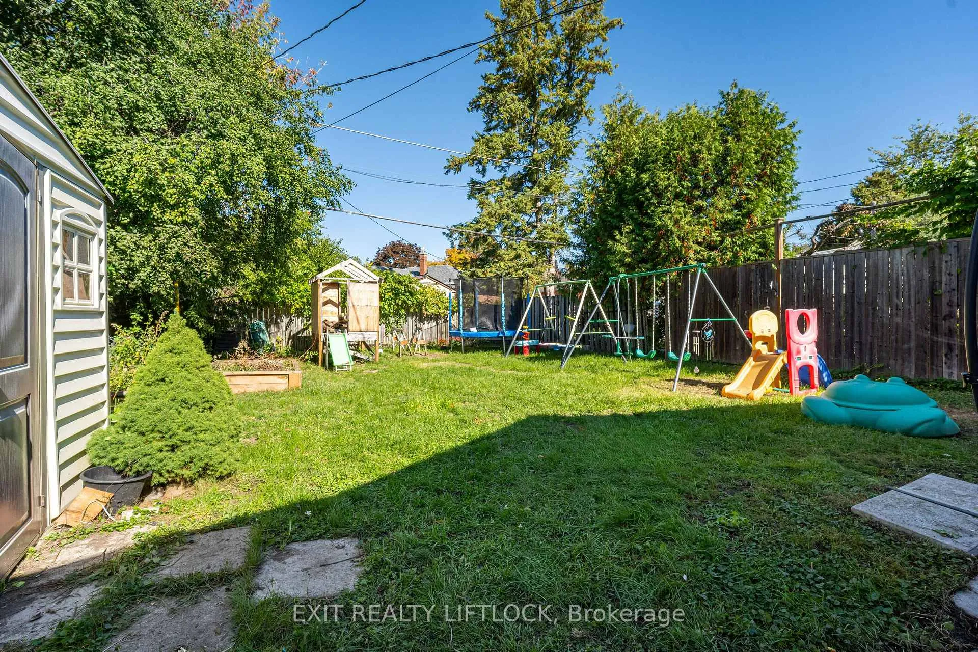 Photo 27 of 720 New Romaine Street, Peterborough, Otonabee Ward 1 — HOMEH