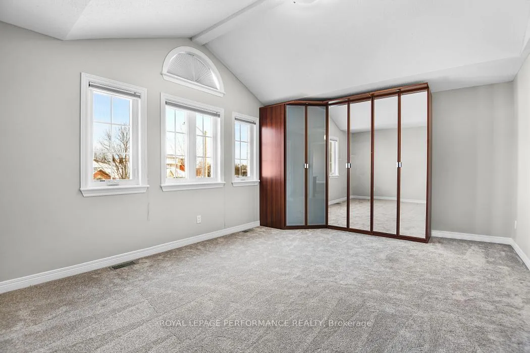 Photo 13 of 15 Fanterra Way, Ottawa, Hunt Club Park/Greenboro — HOMEH