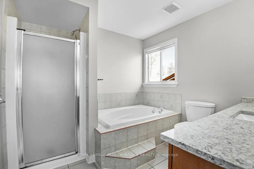 Photo 14 of 15 Fanterra Way, Ottawa, Hunt Club Park/Greenboro — HOMEH