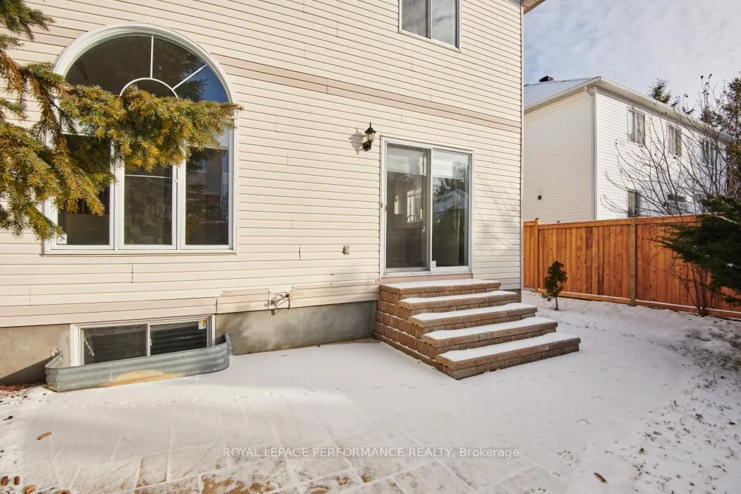 Photo 30 of 15 Fanterra Way, Ottawa, Hunt Club Park/Greenboro — HOMEH