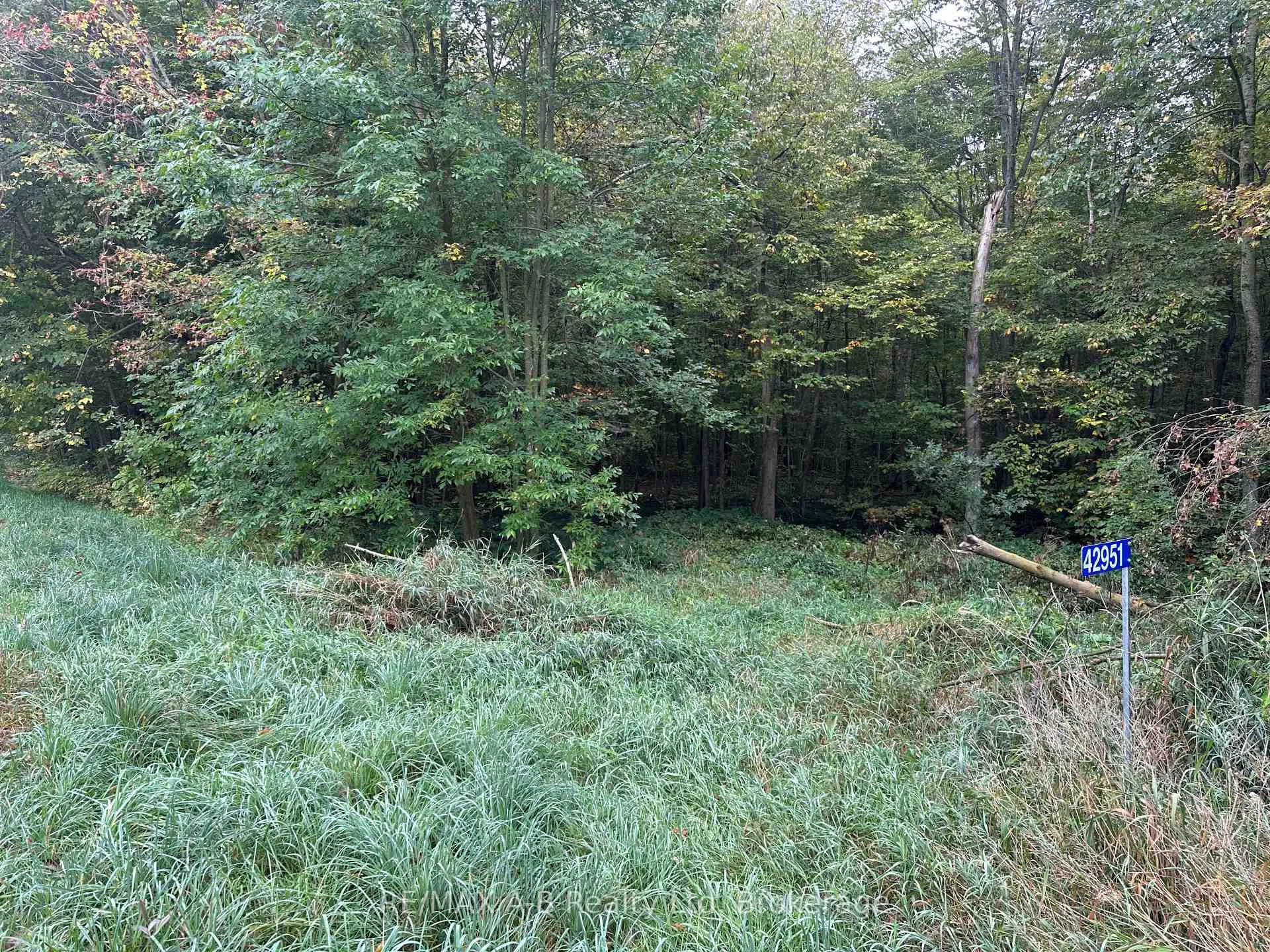 Photo 3 of 42951 Cranbrook Road, Huron East, Grey — HOMEH