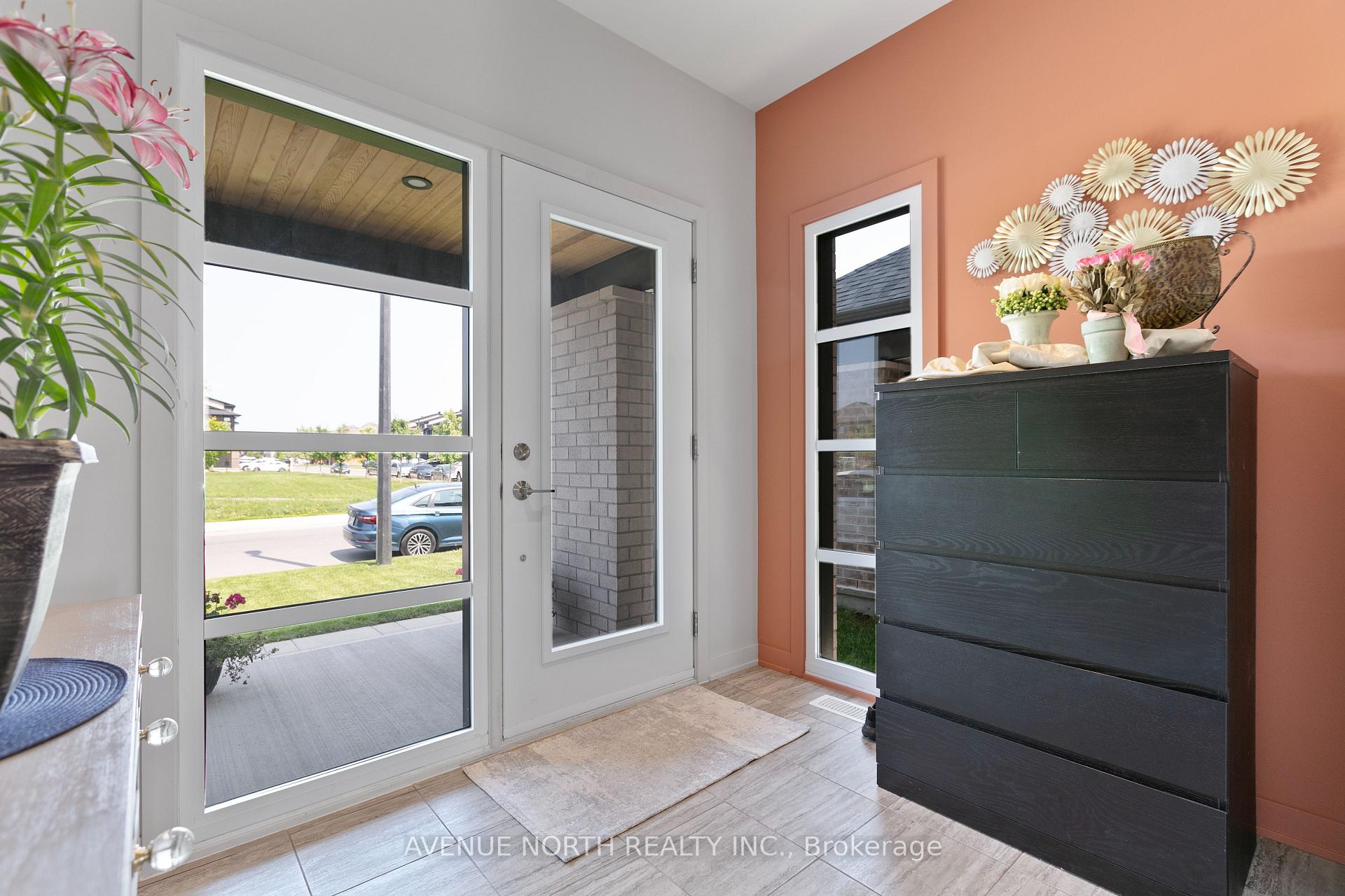 Photo 8 of 244 Shuttleworth Drive, Ottawa, Leitrim — HOMEH