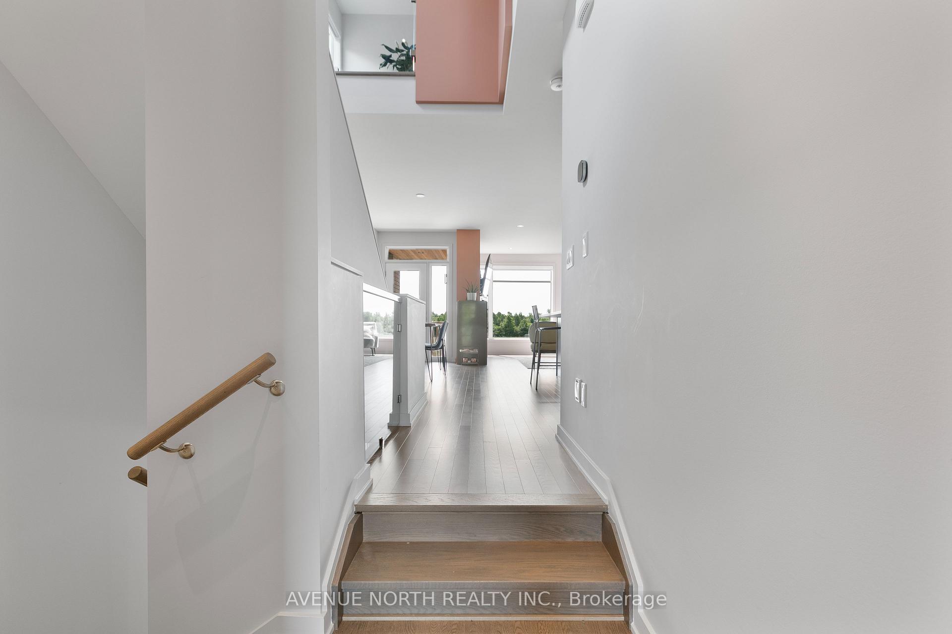 Photo 10 of 244 Shuttleworth Drive, Ottawa, Leitrim — HOMEH