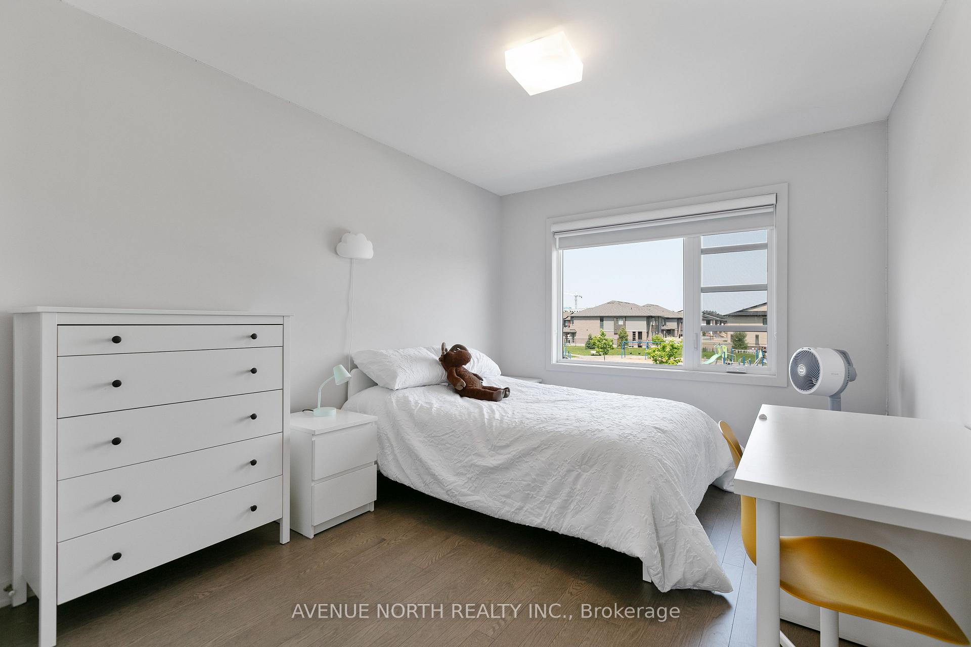 Photo 32 of 244 Shuttleworth Drive, Ottawa, Leitrim — HOMEH