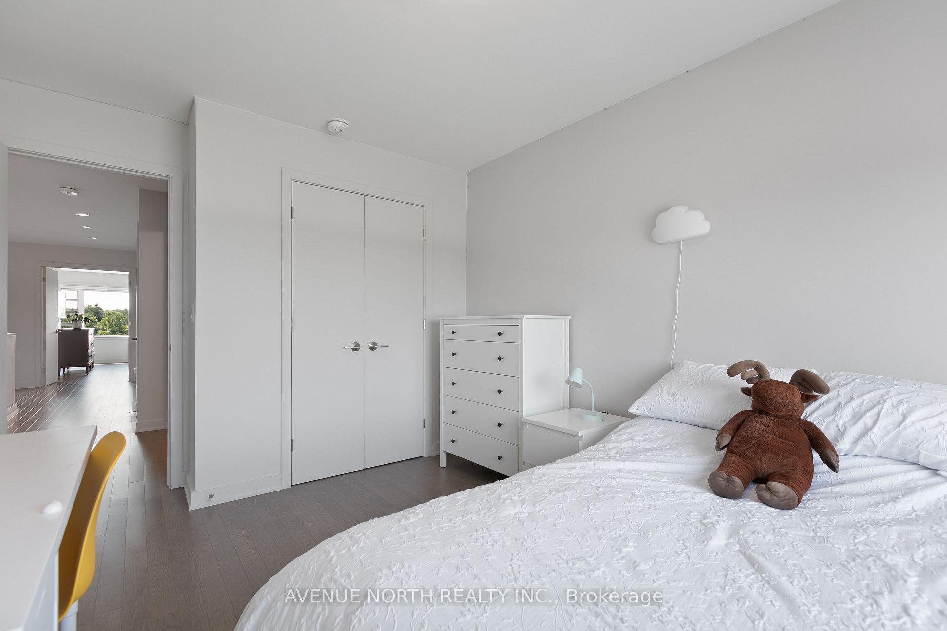 Photo 33 of 244 Shuttleworth Drive, Ottawa, Leitrim — HOMEH
