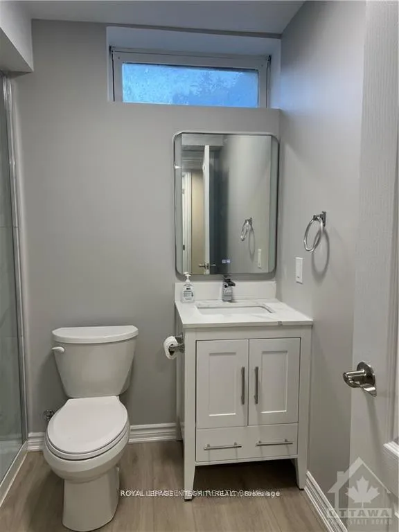 Photo 19 of Unit B, 1520 Blohm Drive, Ottawa, Hunt Club Park — HOMEH