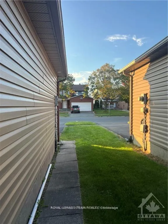 Photo 22 of Unit B, 1520 Blohm Drive, Ottawa, Hunt Club Park — HOMEH