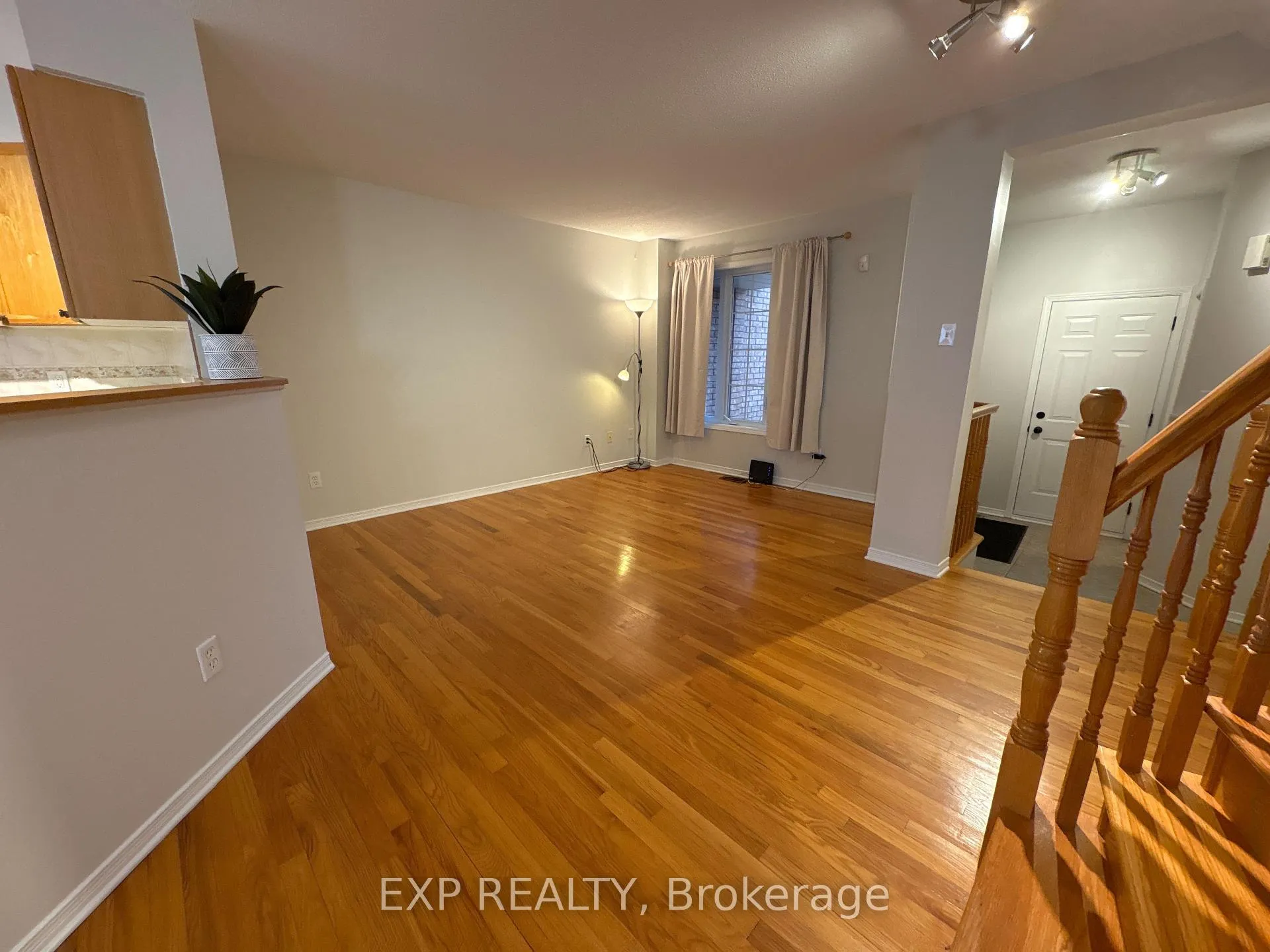Photo 15 of 14 Drumso Street, Ottawa, Hunt Club Park/Greenboro — HOMEH