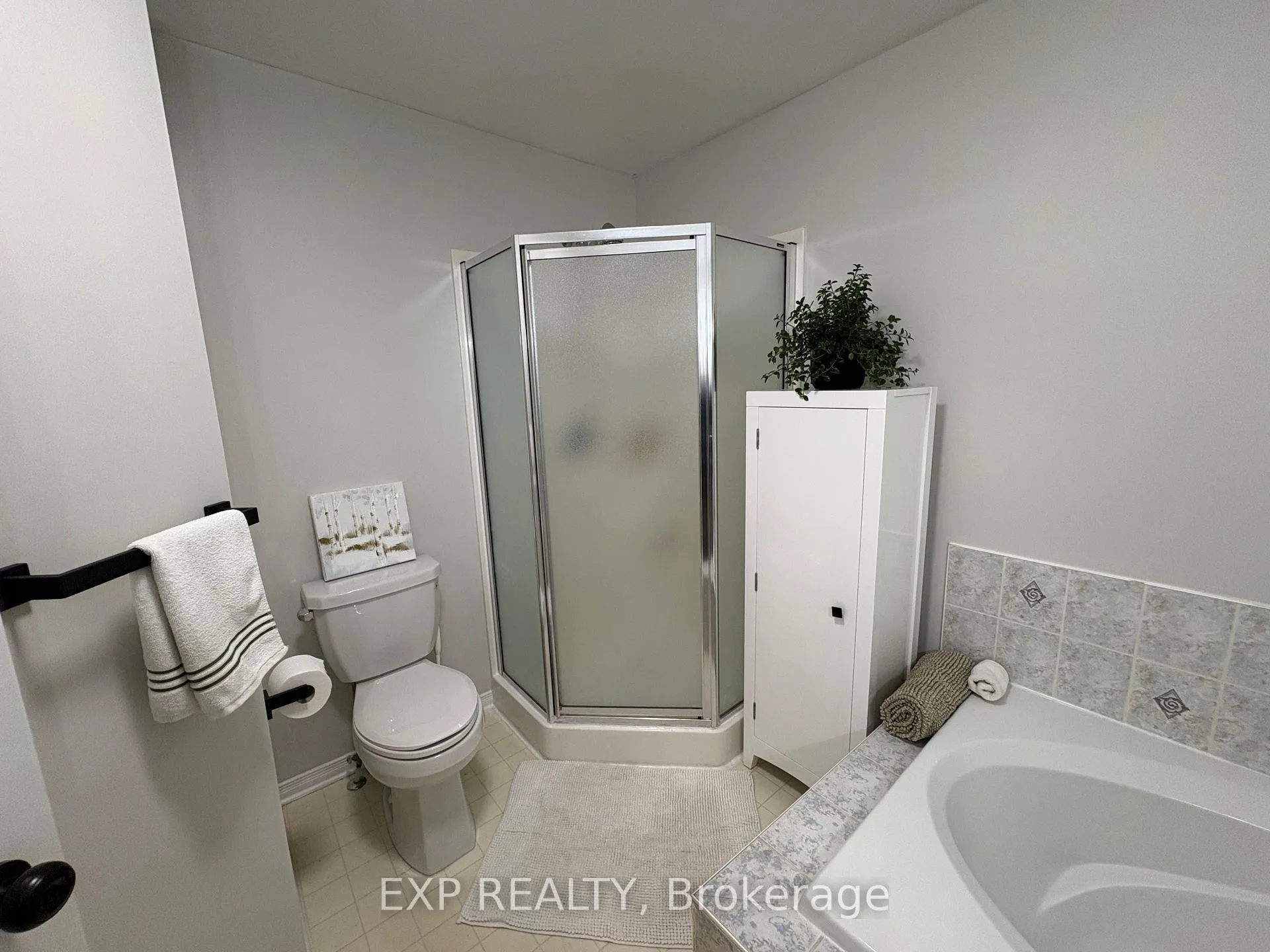 Photo 20 of 14 Drumso Street, Ottawa, Hunt Club Park/Greenboro — HOMEH