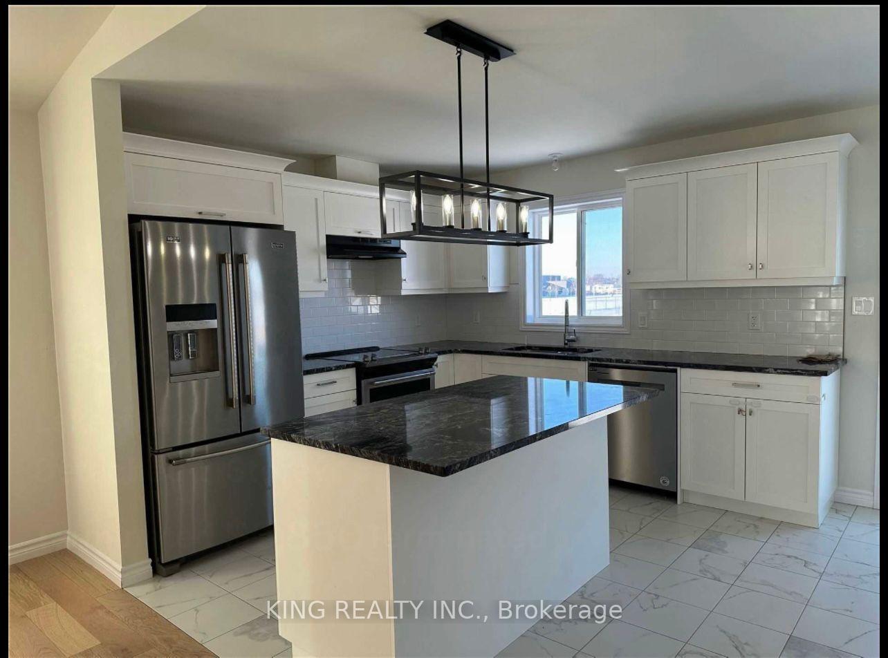 Photo 1 of 1133 Aspen Ridge Crescent, Lakeshore — HOMEH