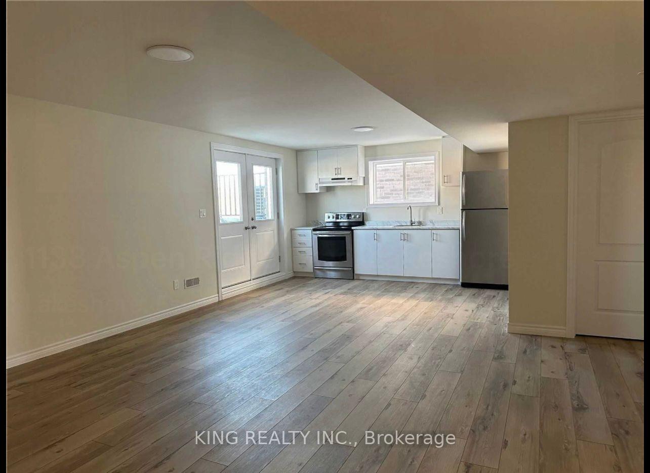 Photo 3 of 1133 Aspen Ridge Crescent, Lakeshore — HOMEH