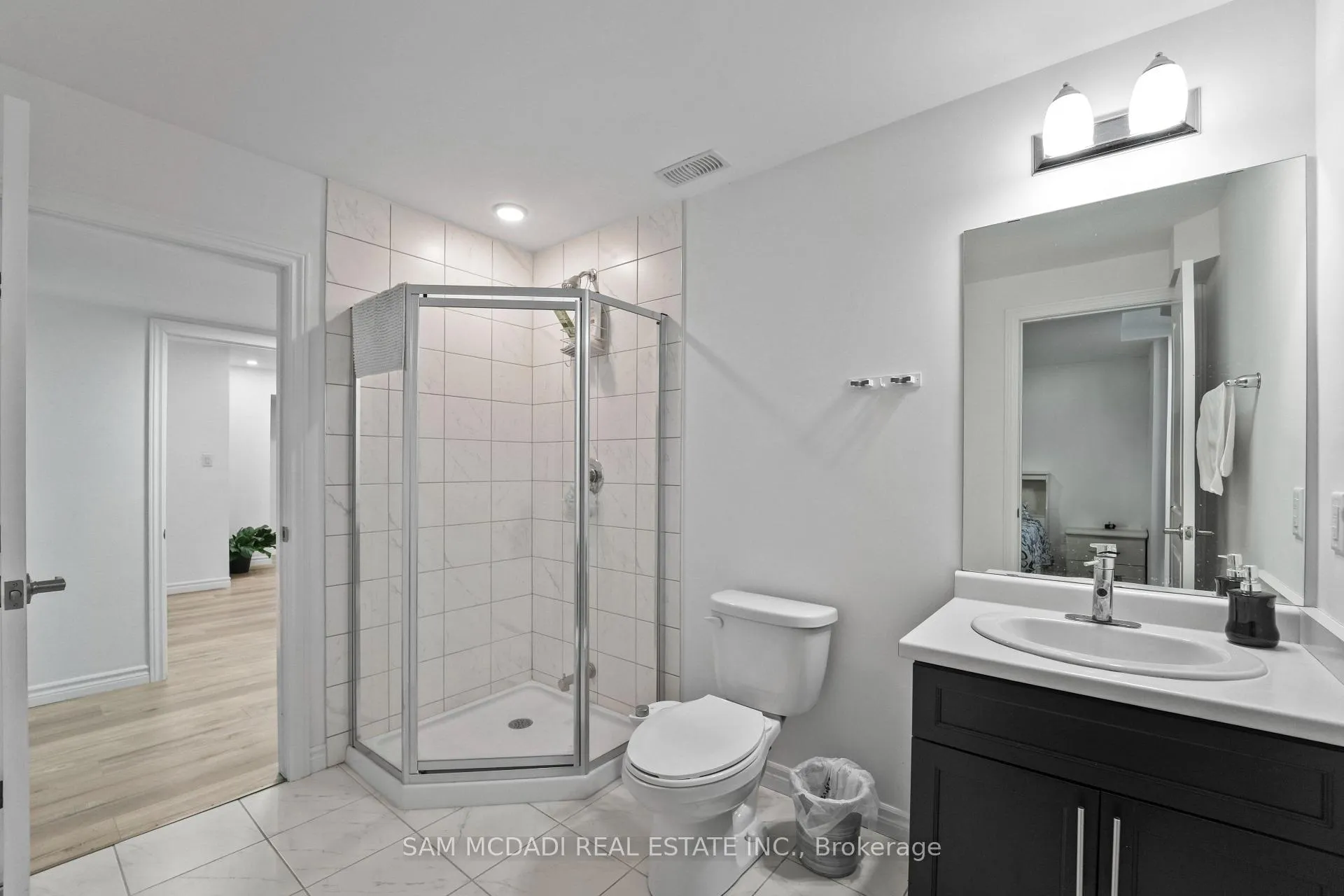 Photo 12 of Unit Lower, 4008 Highland Park Drive, Lincoln, Beamsville — HOMEH