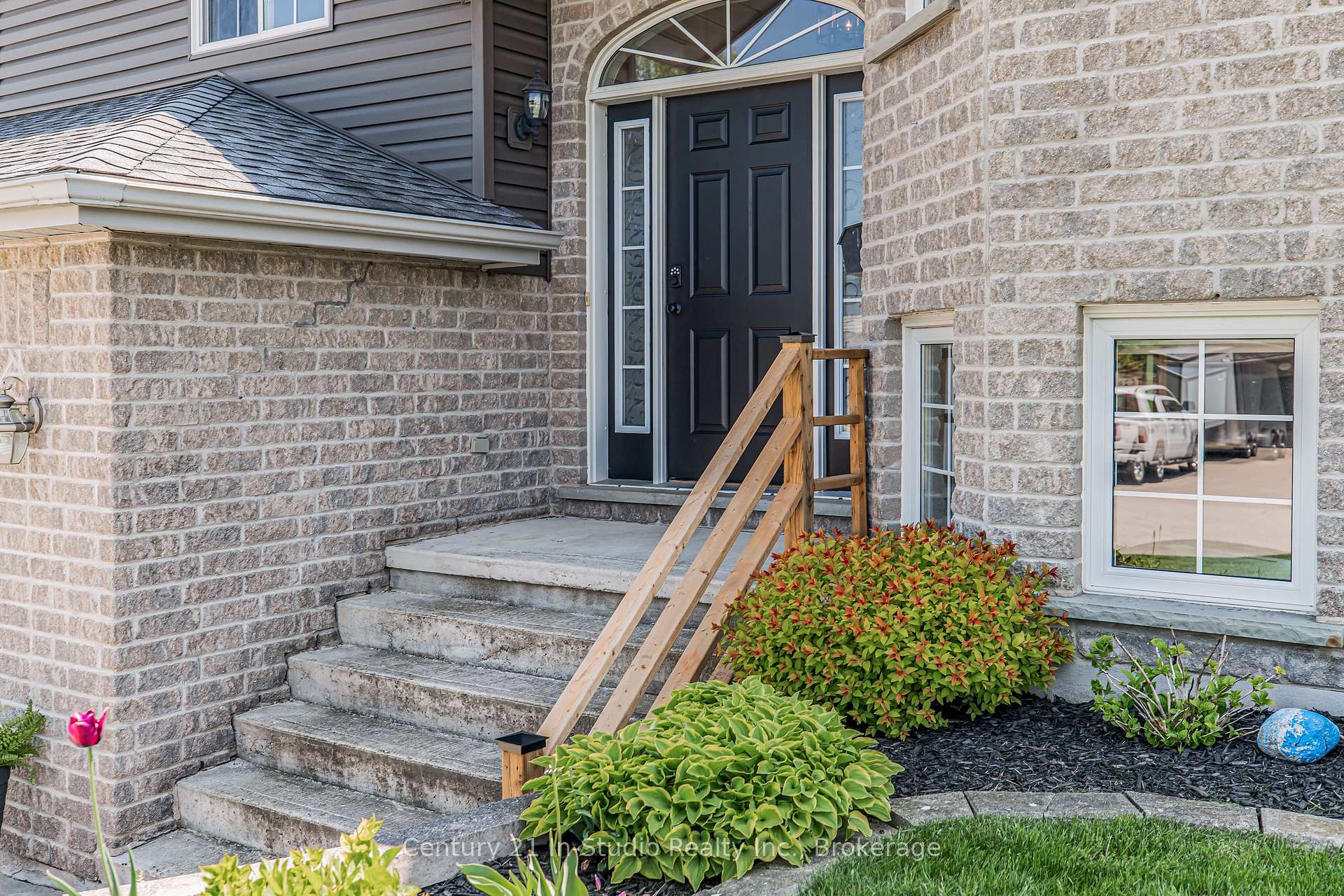 Photo 6 of 150 16th Avenue Crescent, Hanover — HOMEH