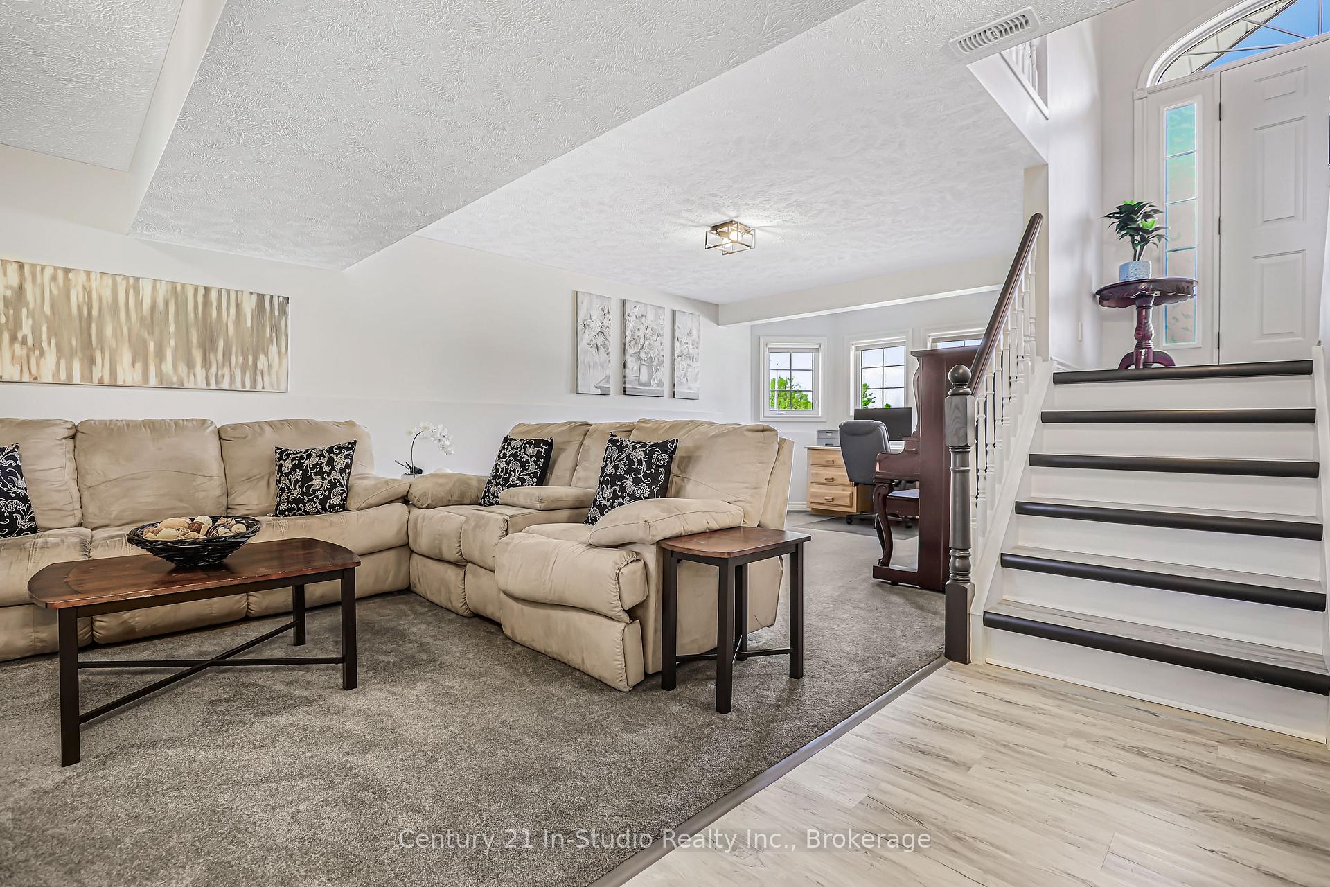 Photo 20 of 150 16th Avenue Crescent, Hanover — HOMEH