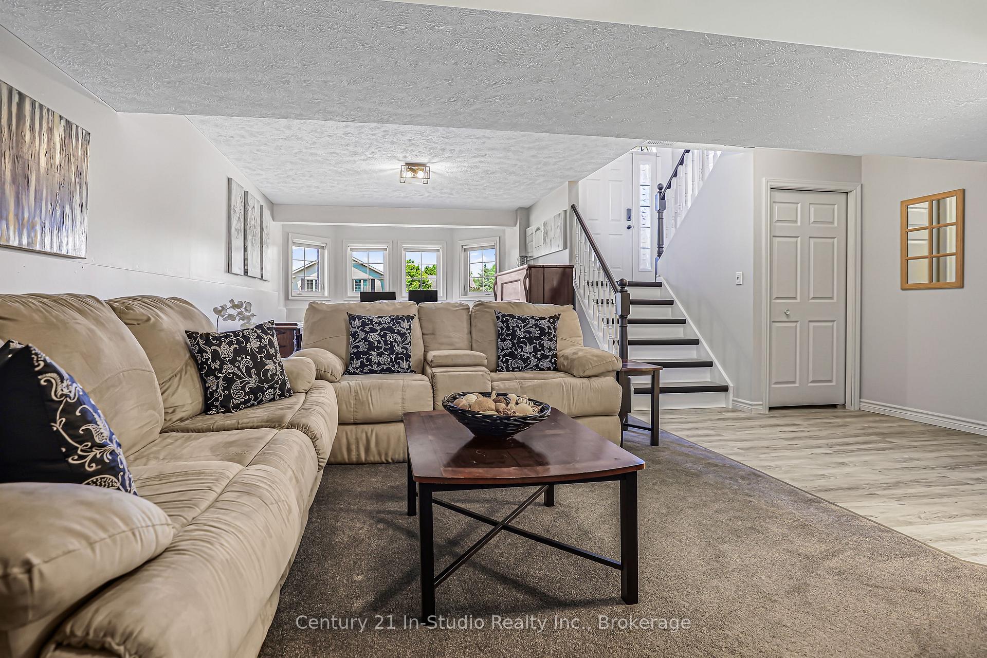 Photo 23 of 150 16th Avenue Crescent, Hanover — HOMEH