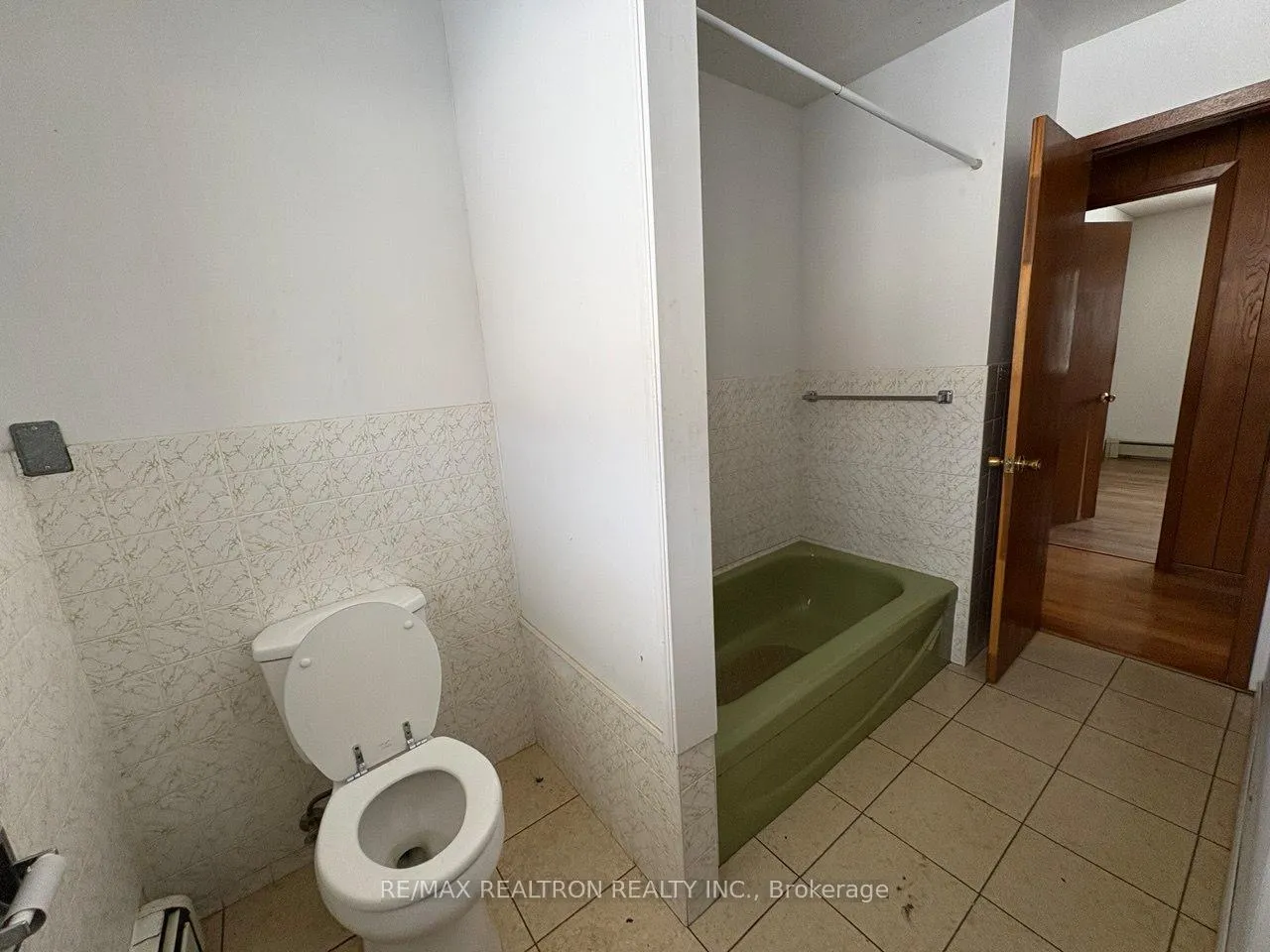 Photo 17 of Unit A, 17450 Weston Road, King, Rural King — HOMEH