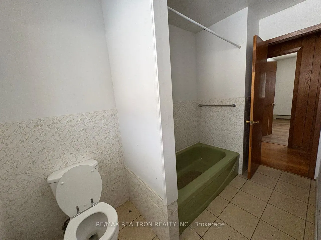 Photo 19 of Unit A, 17450 Weston Road, King, Rural King — HOMEH